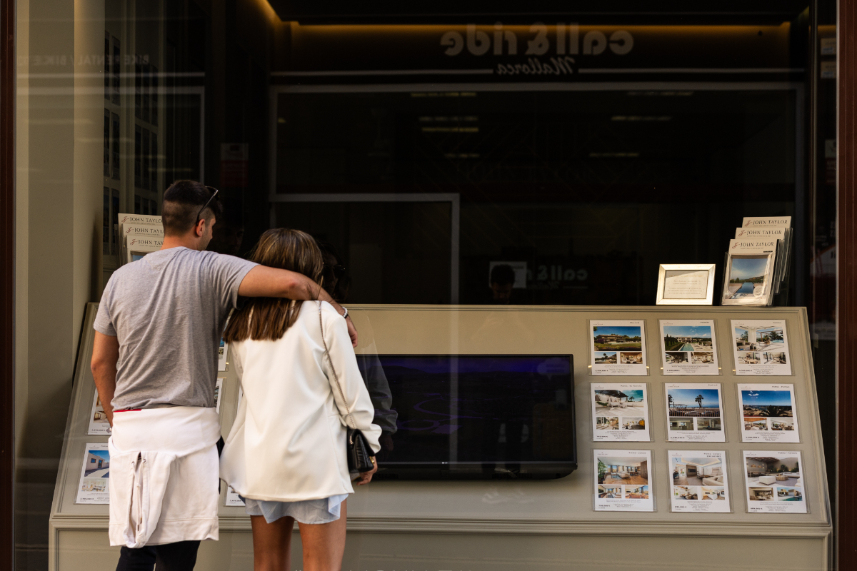 Tres años de Ley de Vivienda del Gobierno de Sánchez: el precio del alquiler se dispara un 31% y la oferta cae un 30%