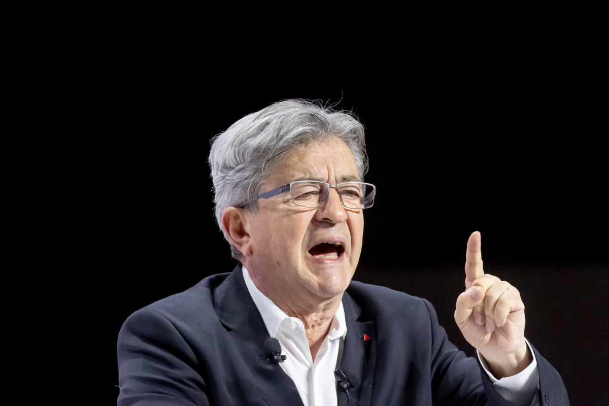 Mélenchon vuelve a intentarlo: el líder de la extrema izquierda francesa lanza su cuarta candidatura al Elíseo