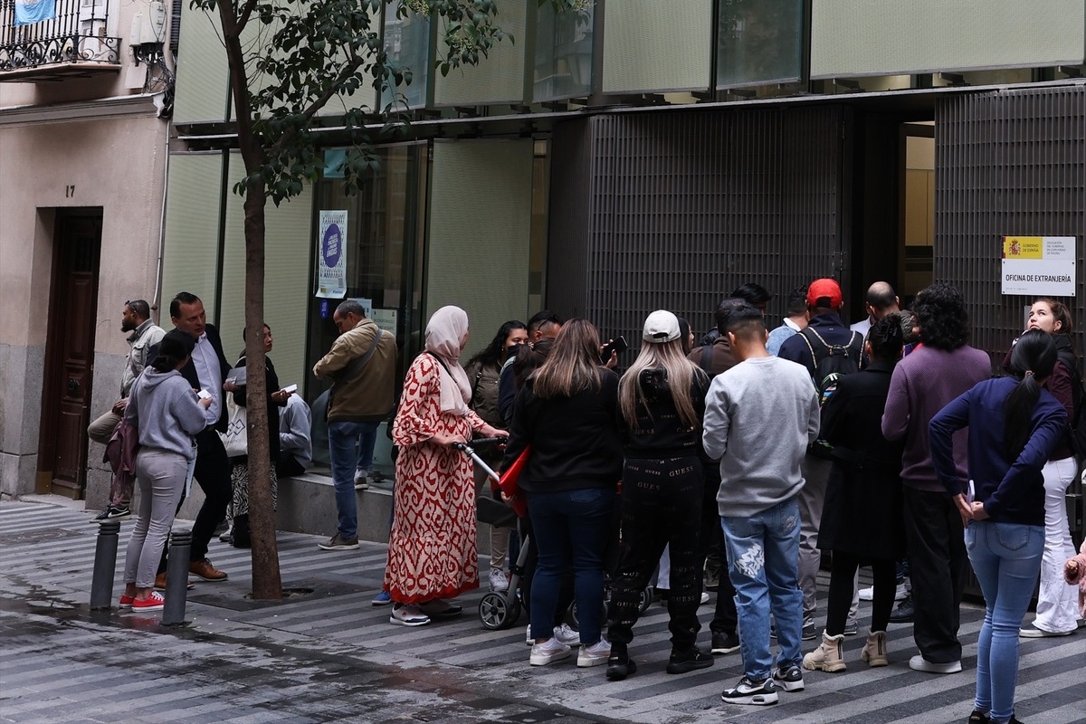La Policía destapa una megatrama en 15 provincias de inmigrantes que entraban en España con identidades falsas