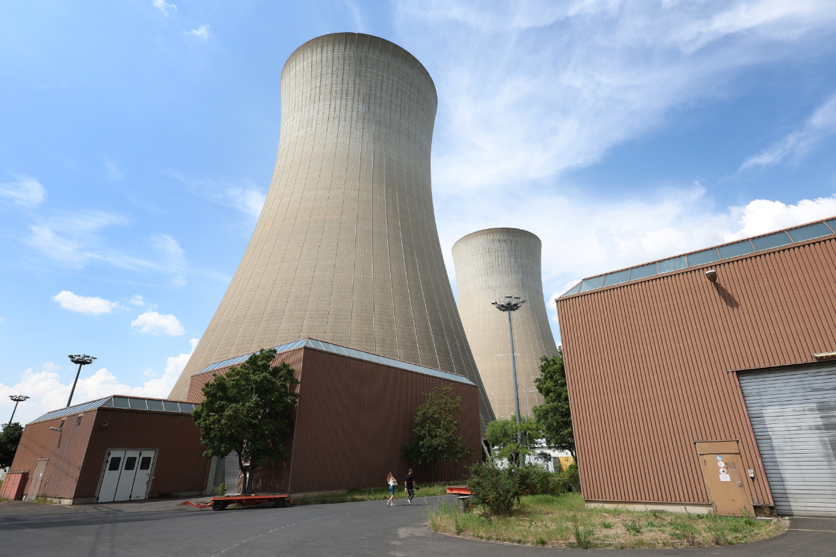 Irlanda abre el debate para poner fin a casi tres décadas de veto a la energía nuclear ante el encarecimiento de la electricidad