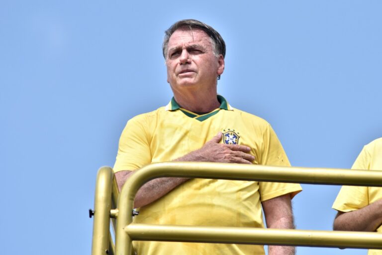 El juez De Moraes impide a los hijos de Bolsonaro que le visiten por el Día del Padre este domingo en Brasil