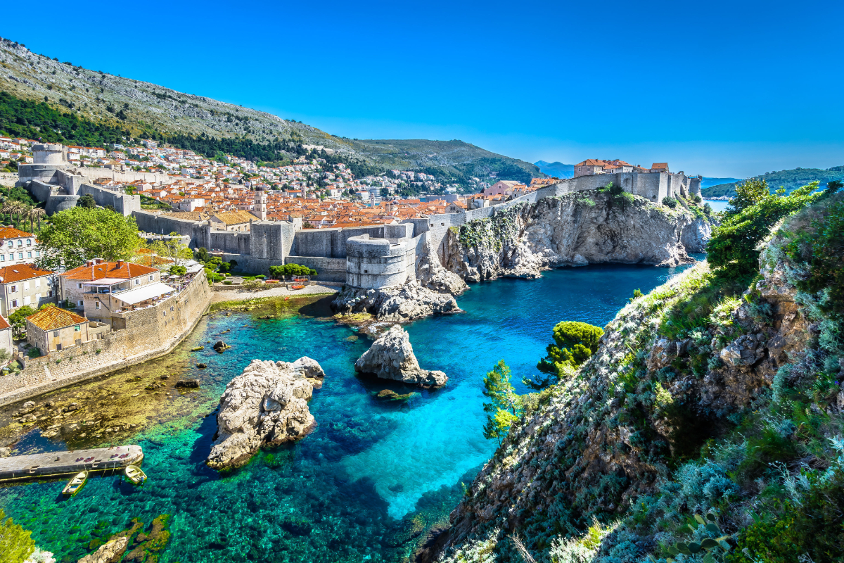 Croacia prohibirá la venta nocturna de alcohol para frenar los desmanes de turistas borrachos