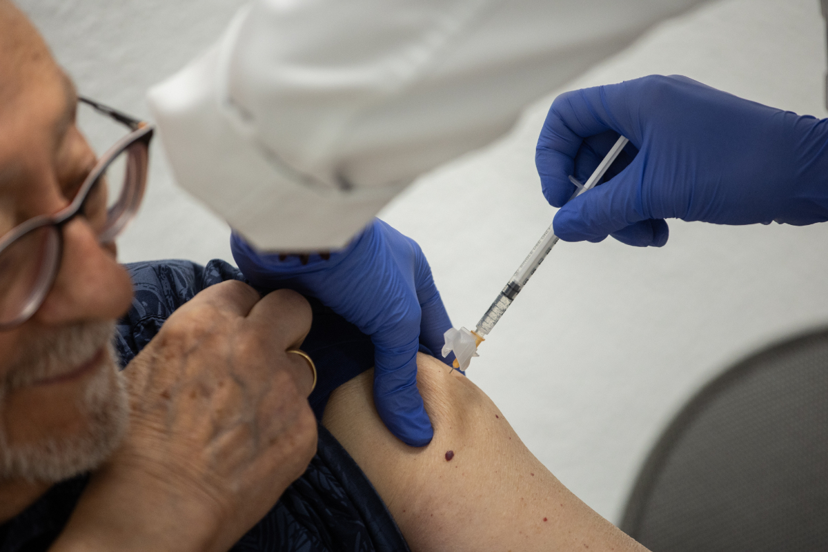 Un tribunal ordena reabrir una demanda contra BioNTech en Alemania por daños a los pacientes de la vacuna del covid