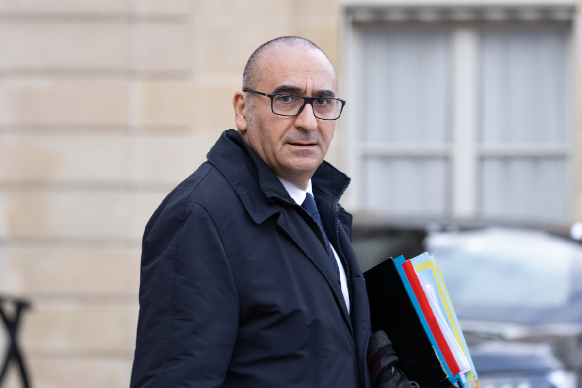 El Gobierno de Macron rechaza declarar terroristas a los Hermanos Musulmanes pese a admitir su influencia en elecciones