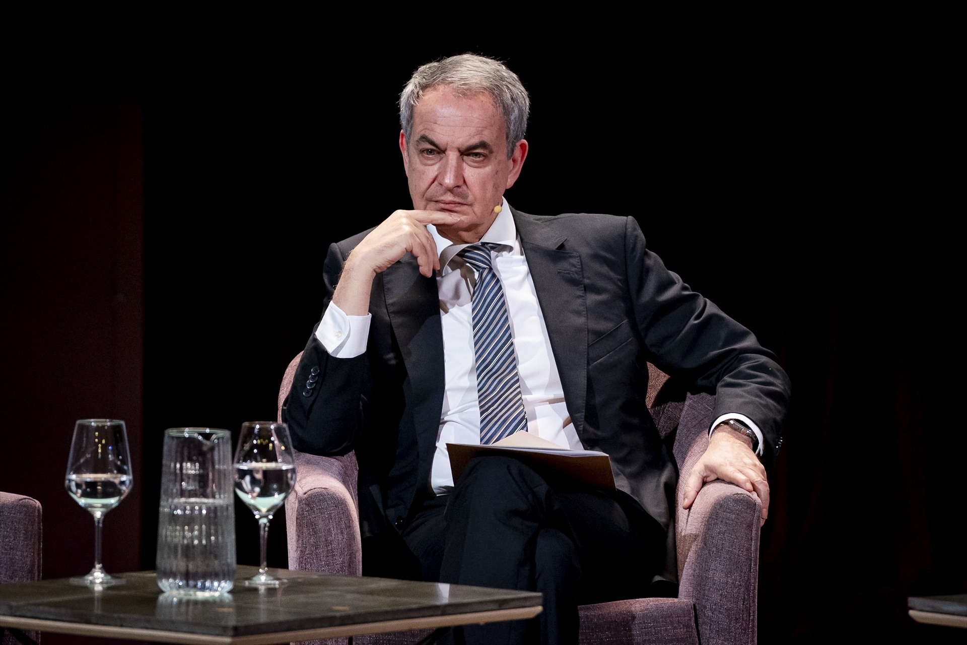 El caso Zapatero salpica a «altos cargos» del Gobierno contactados por el expresidente para obtener contratos, ayudas y otras prebendas
