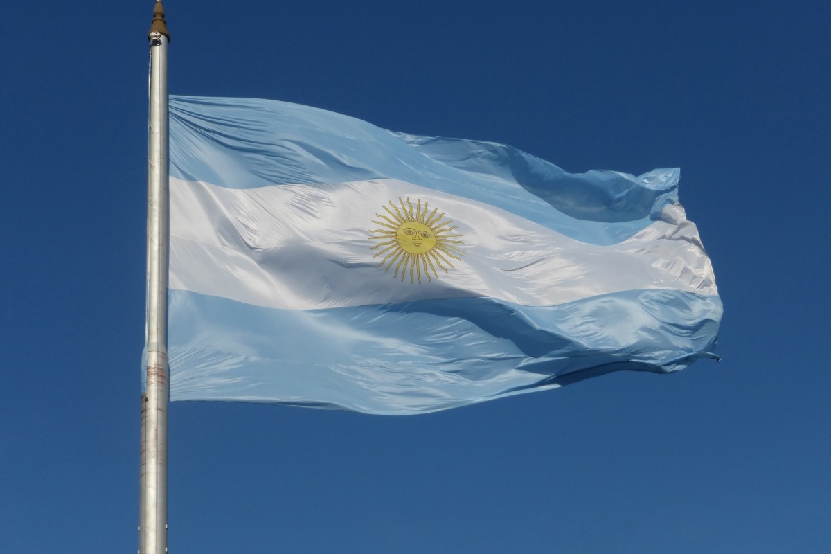 El Ministerio de Salud de Argentina denuncia la intención de la OMS de utilizar el hantavirus para «condicionar las decisiones soberanas» de su país