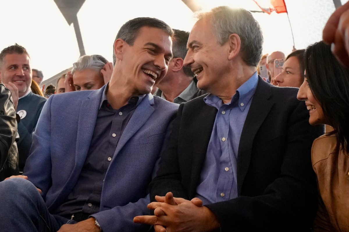 El auto contra Zapatero sitúa a Sánchez en el centro de la trama por autorizar el rescate de Plus Ultra
