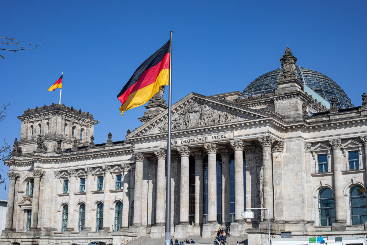 Alemania dispara un 16% el número de empleados públicos en diez años mientras pierde más de 120.000 puestos industriales
