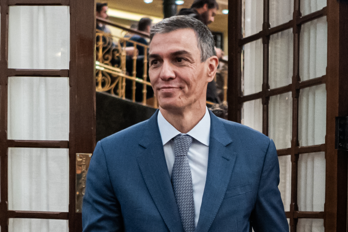 El presidente de Control Presupuestario de la Eurocámara carga contra Pedro Sánchez por financiar pensiones con fondos europeos