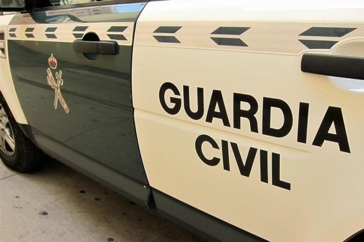 Detenidos cuatro jóvenes por intentar matar a puñaladas a un menor dentro de un autobús en Colmenar Viejo (Madrid)