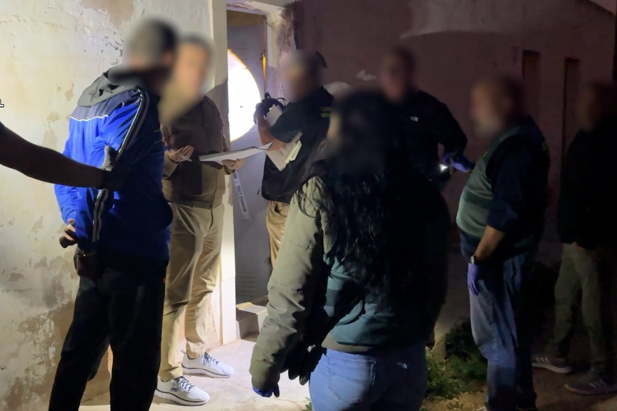 Un inmigrante marroquí mata a golpes a un amigo en Pilar de la Horadada (Alicante) e intenta simular que lo encontró muerto junto a una carretera