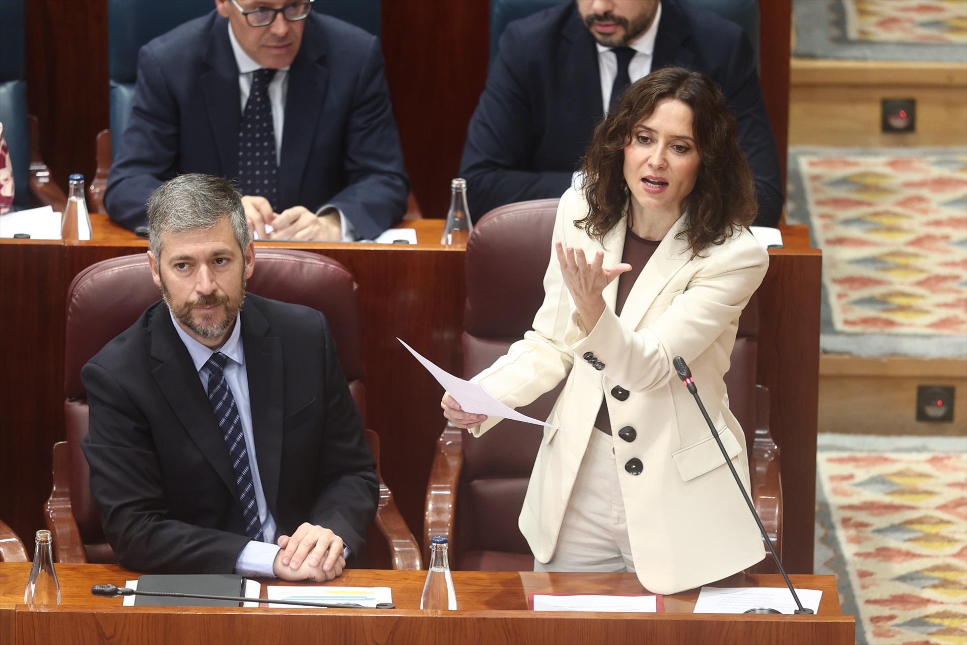 El Gobierno de Ayuso adjudica varios contratos para la gestión de 202 menas con un coste anual de más de 14 millones: 5.858 euros al mes por cada uno