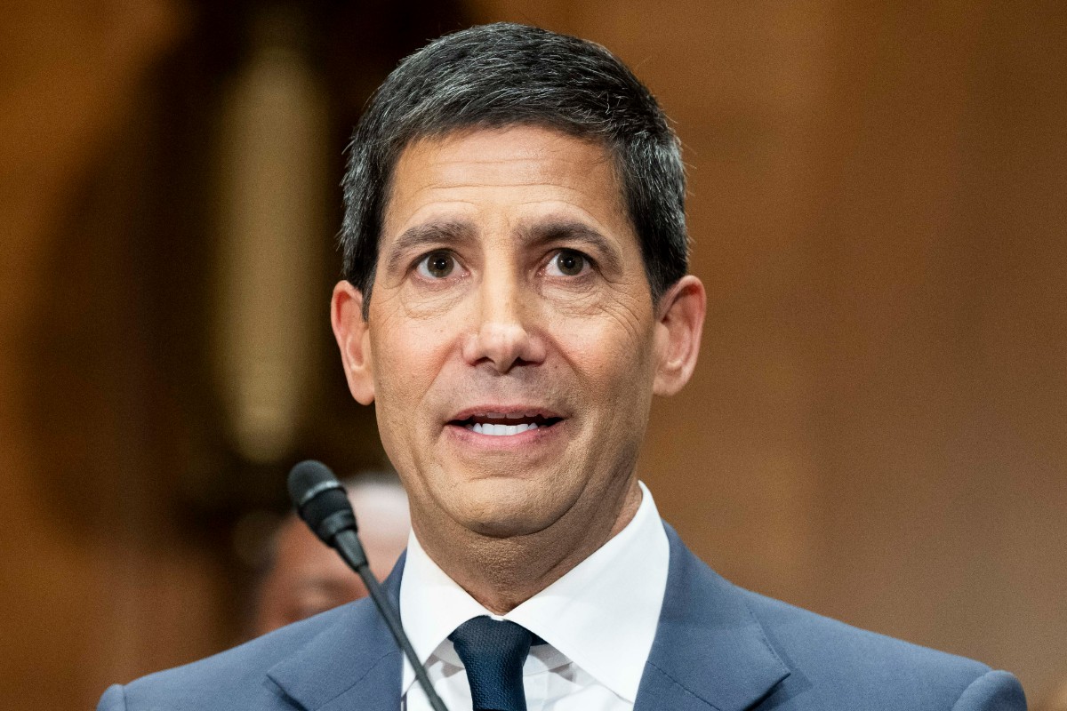 Kevin Warsh jura su cargo como presidente de la Reserva Federal de los Estados Unidos