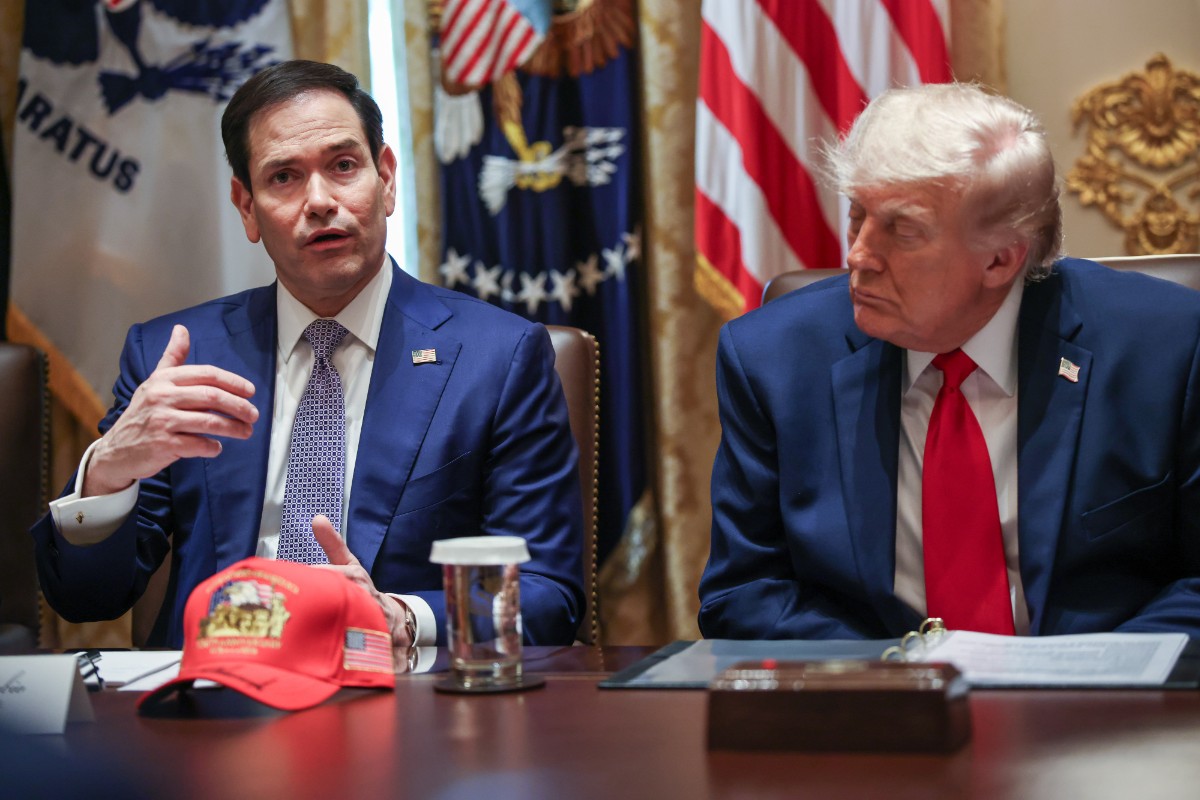 Trump prepara el cerco final al castrismo y prevé un posible colapso del régimen cubano este verano