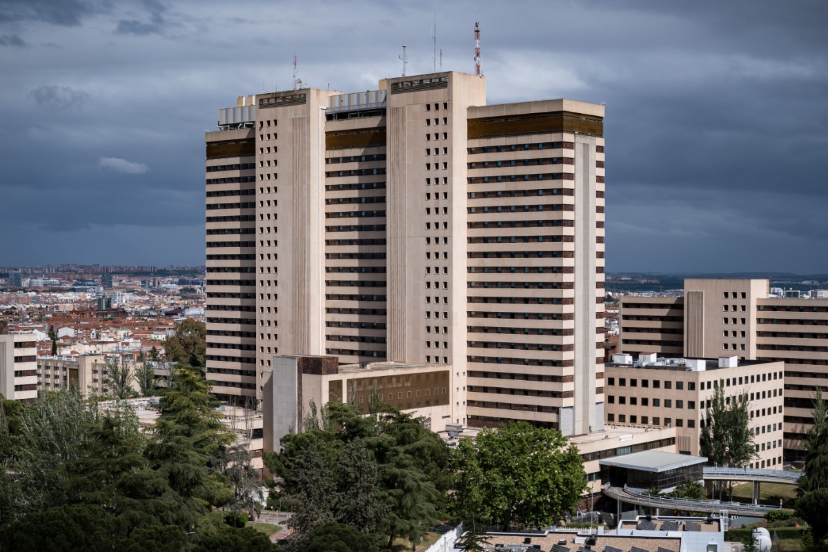 El español ingresado en el Hospital Gómez Ulla por hantavirus continúa «con síntomas, pero estable»