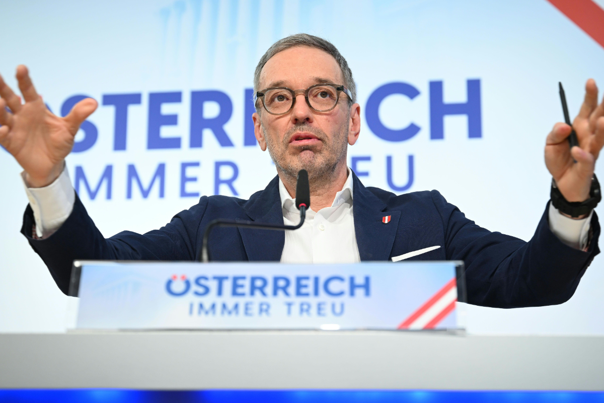 Los soberanistas austriacos del FPÖ se disparan en los sondeos alcanzando el 36% mientras populares, socialistas y liberales pierden terreno
