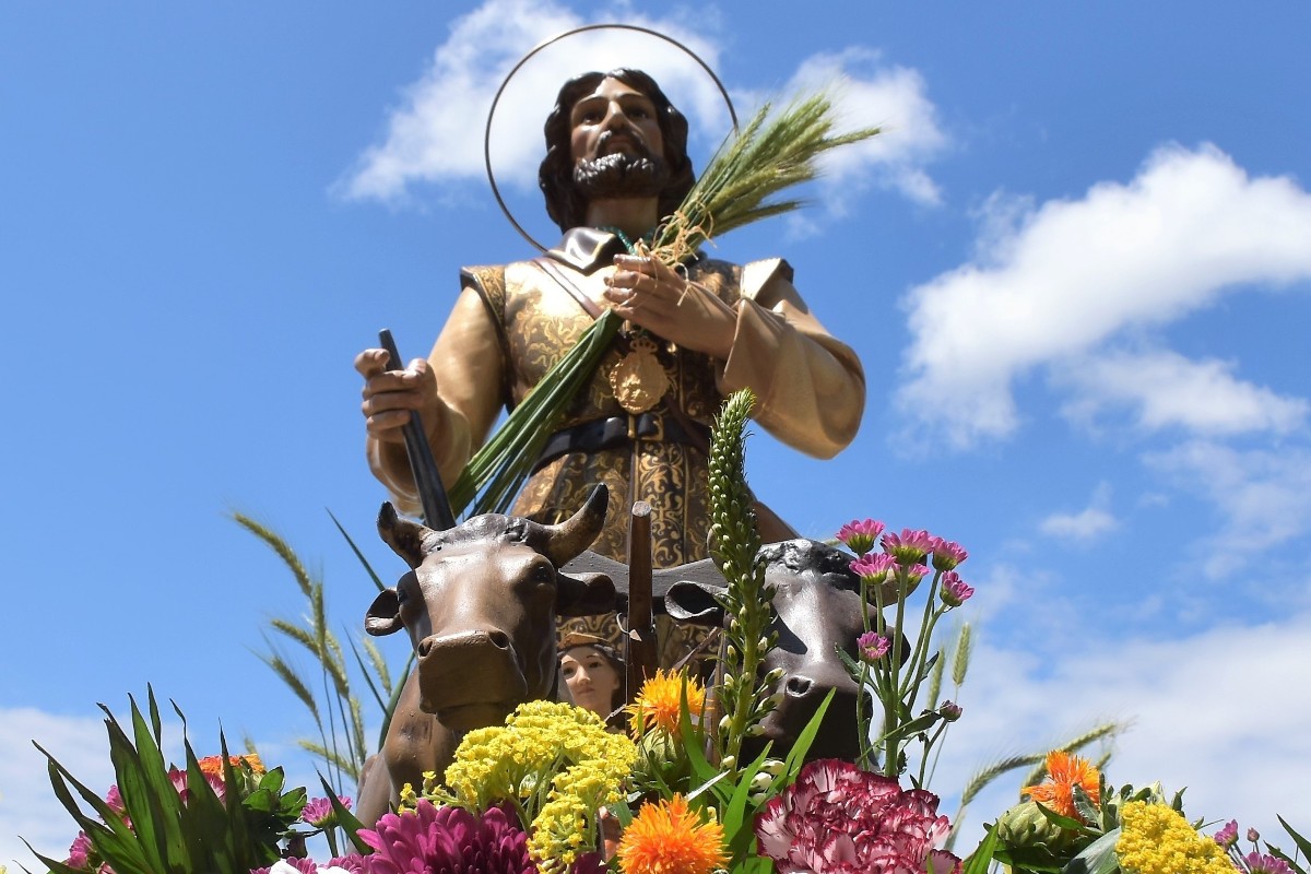 Isidro, el labrador: el patrón de Madrid que alcanzó la santidad ayudando a los más necesitados