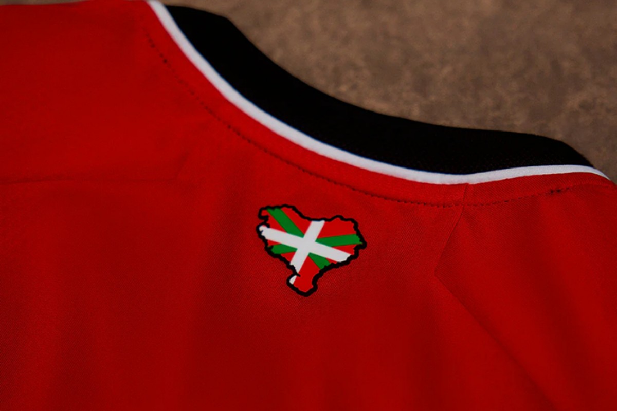 El Athletic de Bilbao incluye a Navarra dentro del País Vasco en un mapa que aparece en su nueva camiseta