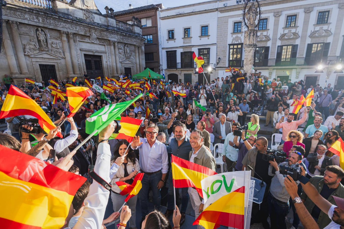 Santiago Abascal reivindica en Jerez de la Frontera un «cambio de rumbo» frente al «inmovilismo» de Moreno Bonilla, «el cómplice simpático de Sánchez»