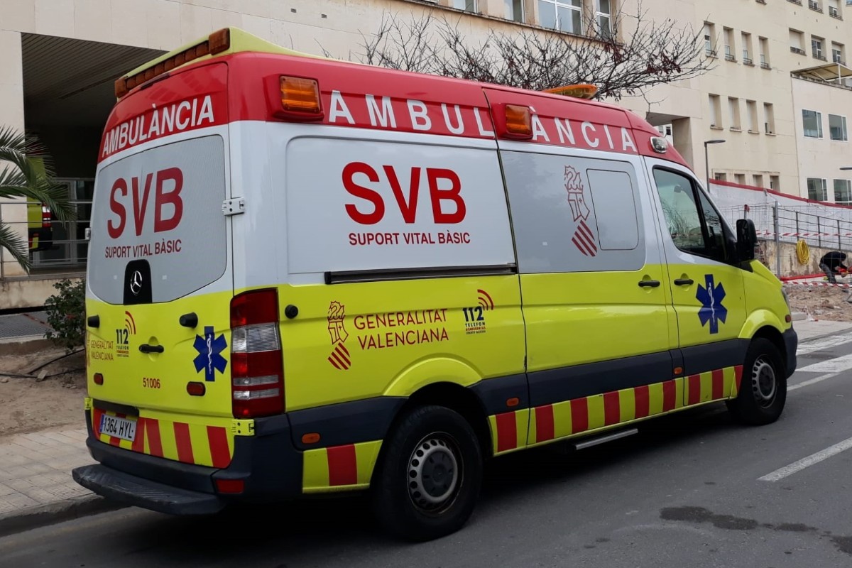 Un inmigrante ilegal magrebí apuñala a un vigilante de seguridad en el Hospital General de Alicante: «El chaleco de seguridad le salvó la vida»