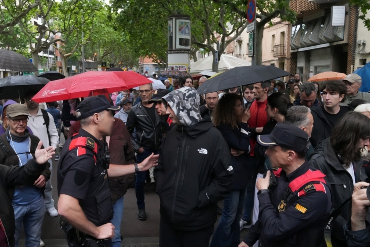 El Ayuntamiento de Esplugues invitó a varias asociaciones islámicas al minuto de silencio por el brutal asesinato de una joven y ninguna acudió