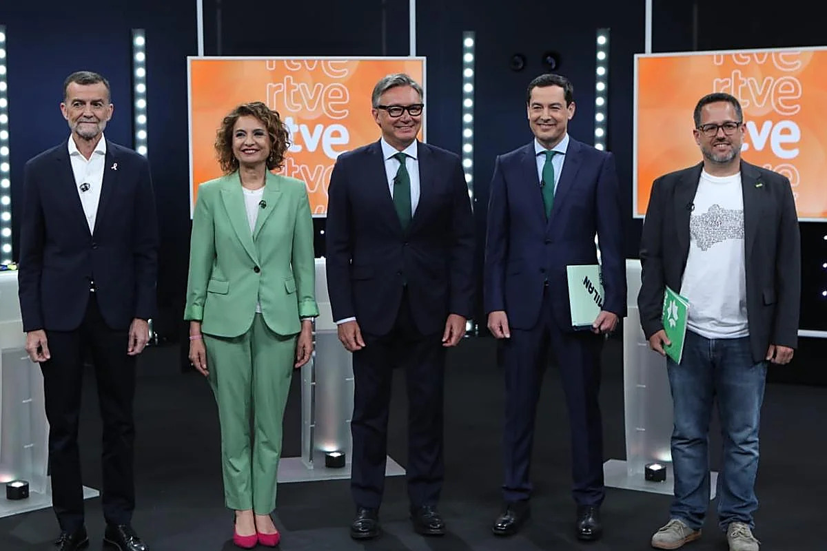 Manuel Gavira (VOX) acorrala a Moreno Bonilla: «Gasta 4.500 euros al mes en cada mena mientras fallecen 7.000 andaluces al año esperando ayudas»