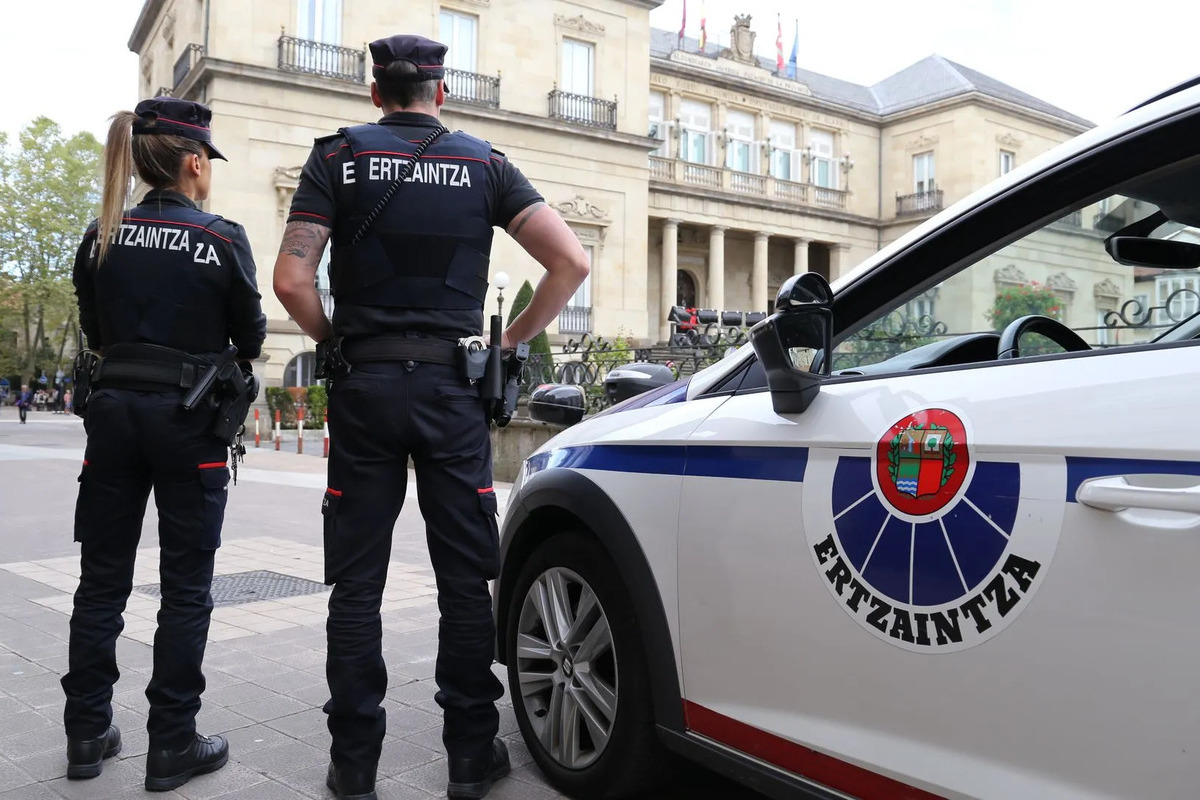 Un magrebí rompe la clavícula a una anciana e intenta ahogar a su marido por pedir que bajase la música en Bilbao: «Eres mujer, no puedes darme órdenes»