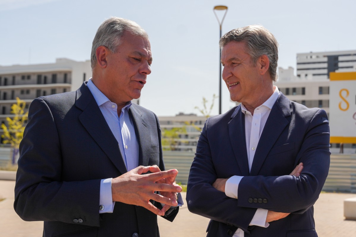 El PP se suma a la izquierda y rechaza en el Ayuntamiento de Sevilla la propuesta de VOX en defensa de la «prioridad nacional»