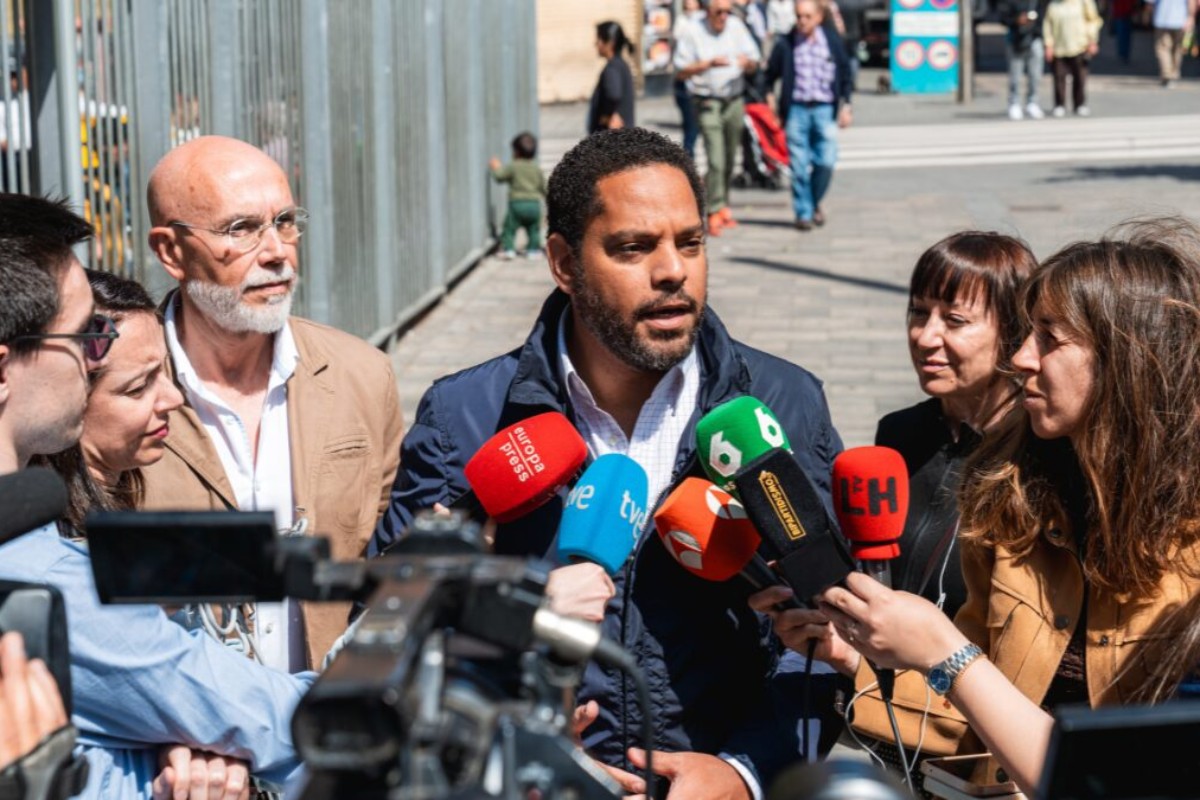Ignacio Garriga (VOX) denuncia la «escalada sin precedentes» de criminalidad en Cataluña y señala a Illa: «Niega la realidad que sufren muchos barrios»