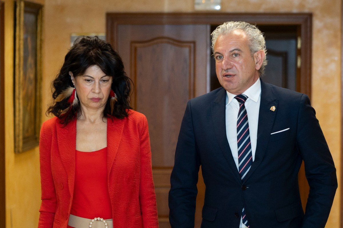 El delegado del Gobierno en Castilla y León niega la existencia de «bandas latinas» a la vez que la Audiencia de Valladolid cita a tres «trinitarios» para ser juzgados por apuñalar a un «rival»