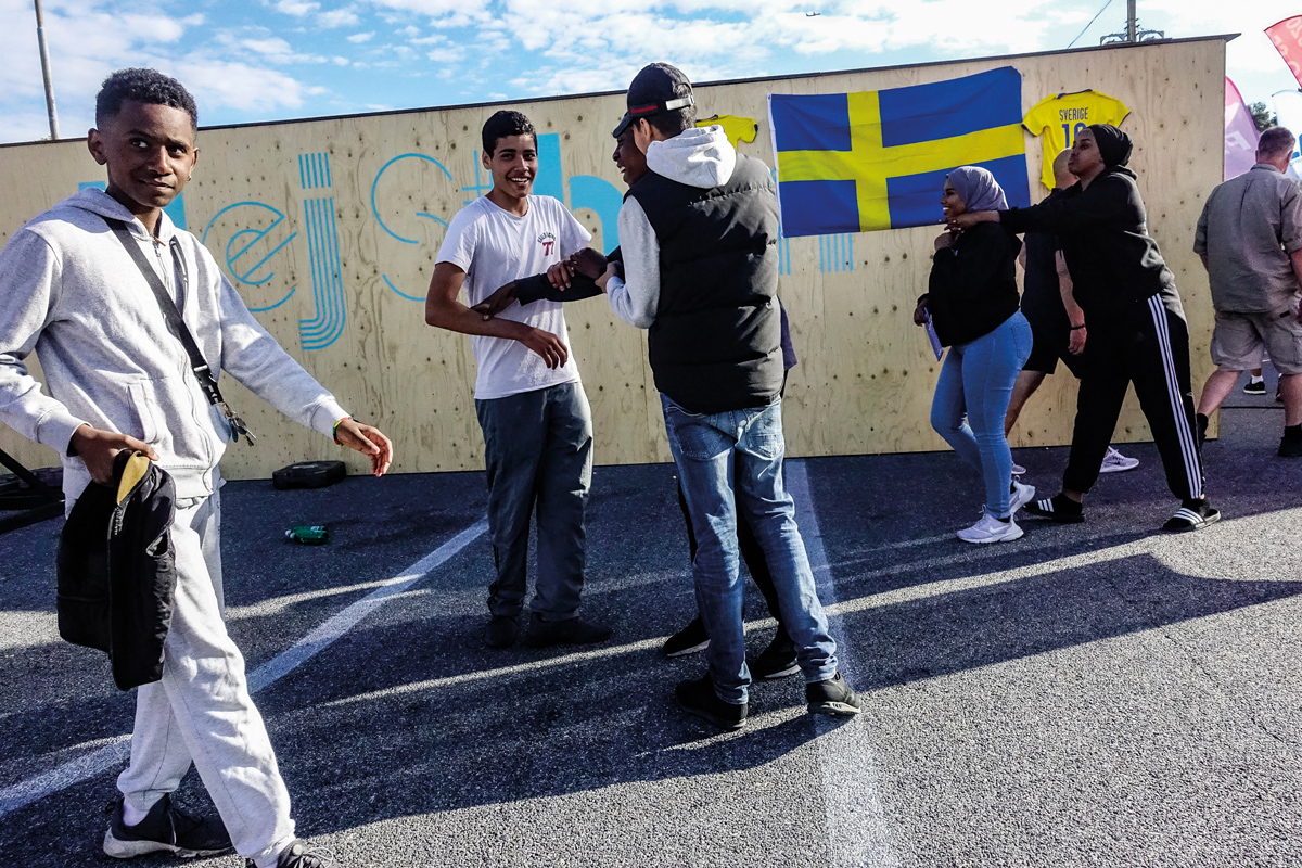 Suecia aprueba una nueva ley que exige 8 años de residencia, ingresos estables, no haber recibido ayudas sociales y conocer el idioma para obtener la ciudadanía