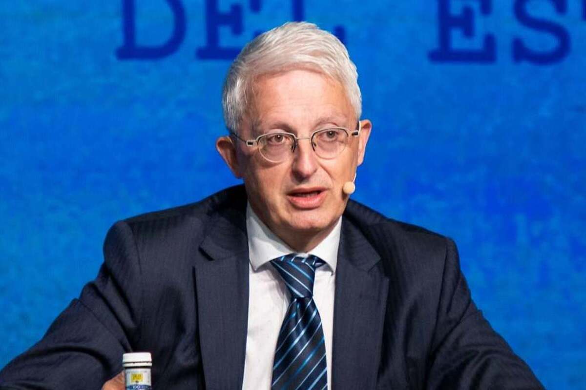 El ex ‘tres’ de Montero dijo que ganaría tanto dinero que tendría que «quemarlo en una gasolinera» y sigue en Hacienda blindado por la exministra