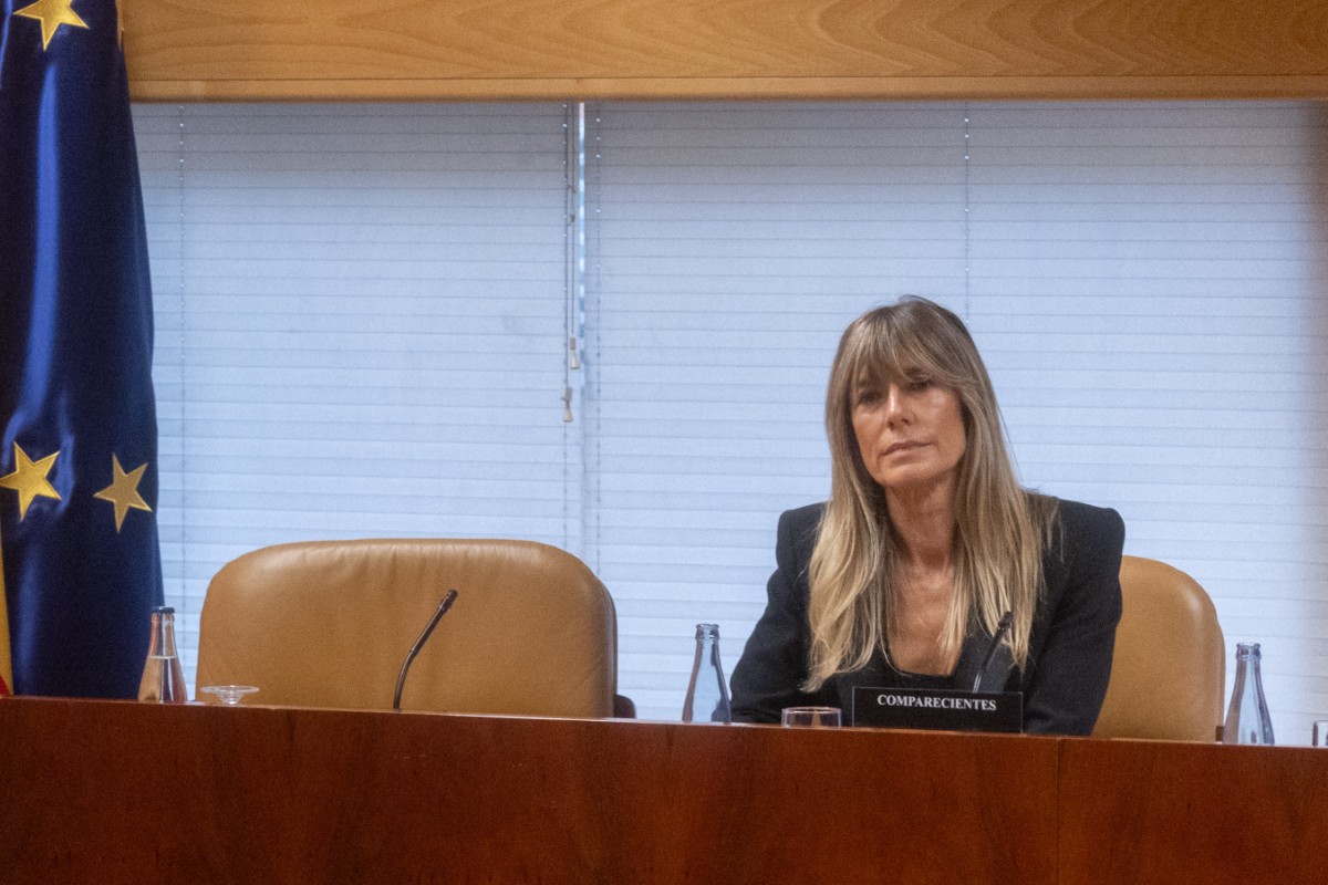 El juez retrasa al 15 de junio la audiencia a Begoña Gómez y avisa de que podrá usar la fuerza pública si se niega a comparecer