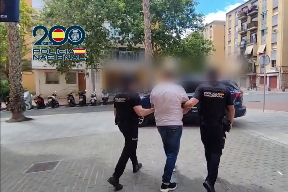 Detenido en Alicante un inmigrante fugitivo reclamado por Argelia por un delito de blanqueo de capitales y soborno a funcionarios