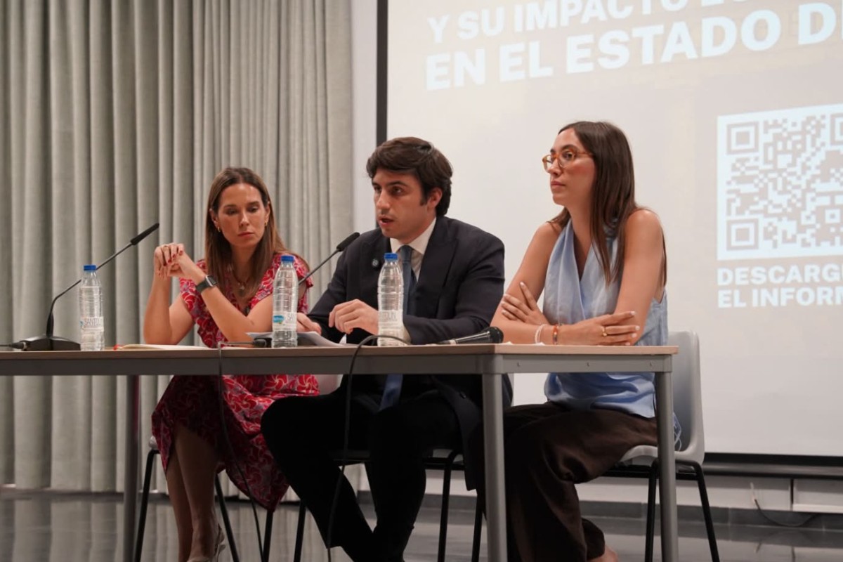 La Fundación Disenso presenta en Murcia el informe sobre inmigración que revela su impacto económico negativo en el Estado de bienestar