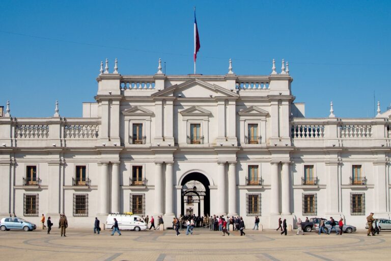 El Congreso de Chile valora una solicitud para enjuiciar al exministro de Hacienda de Boric por irregularidades en las finanzas del país