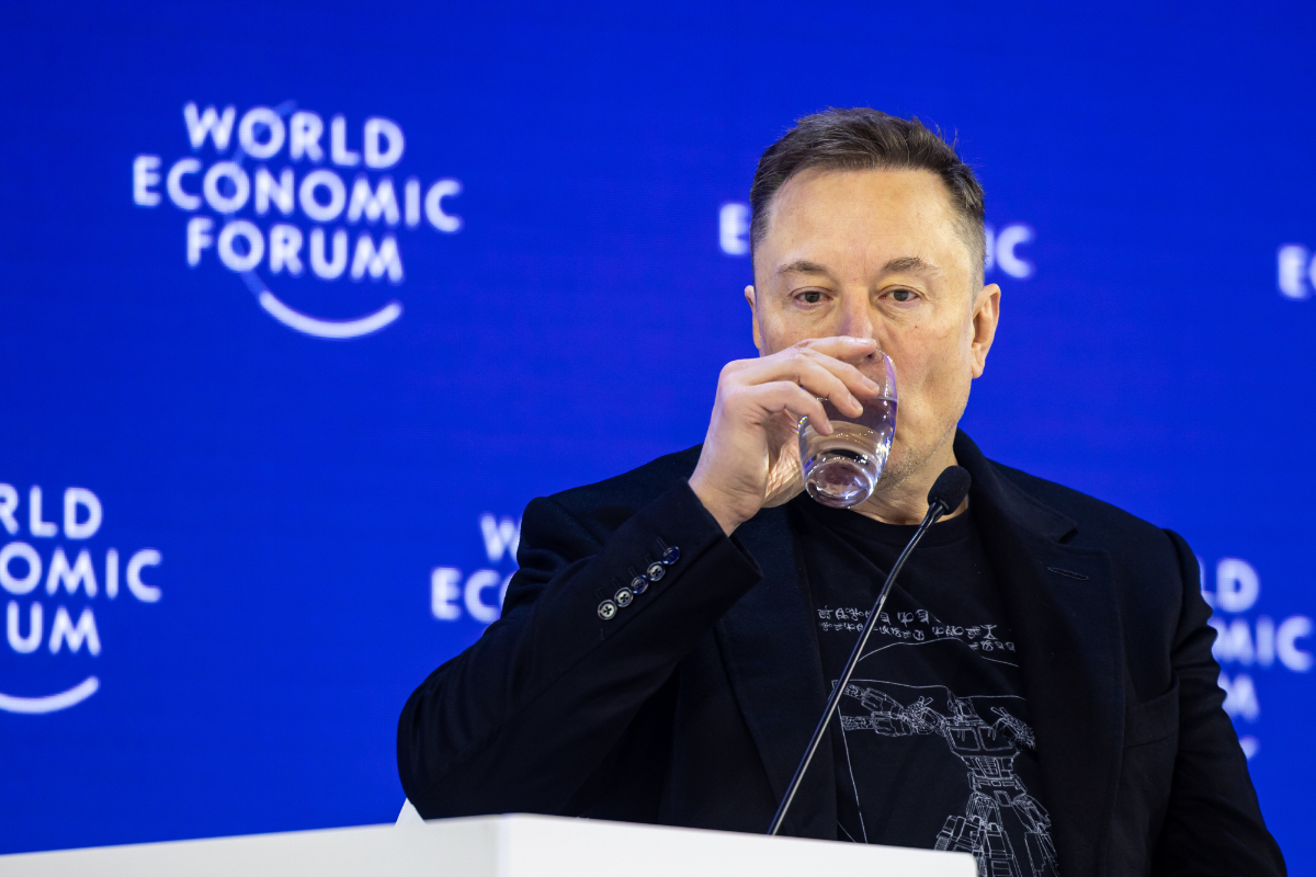 Elon Musk alerta de que Australia «está desapareciendo» tras caer la natalidad a mínimos históricos: «Están en peligro de extinción»