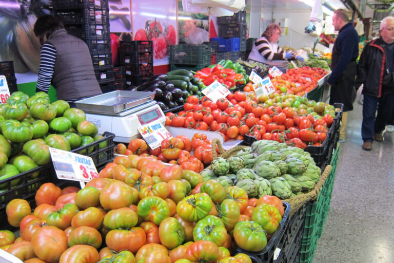 La inflación alimentaria asfixia a las familias: legumbres, huevos y pescado lideran el alza de los precios en el última año