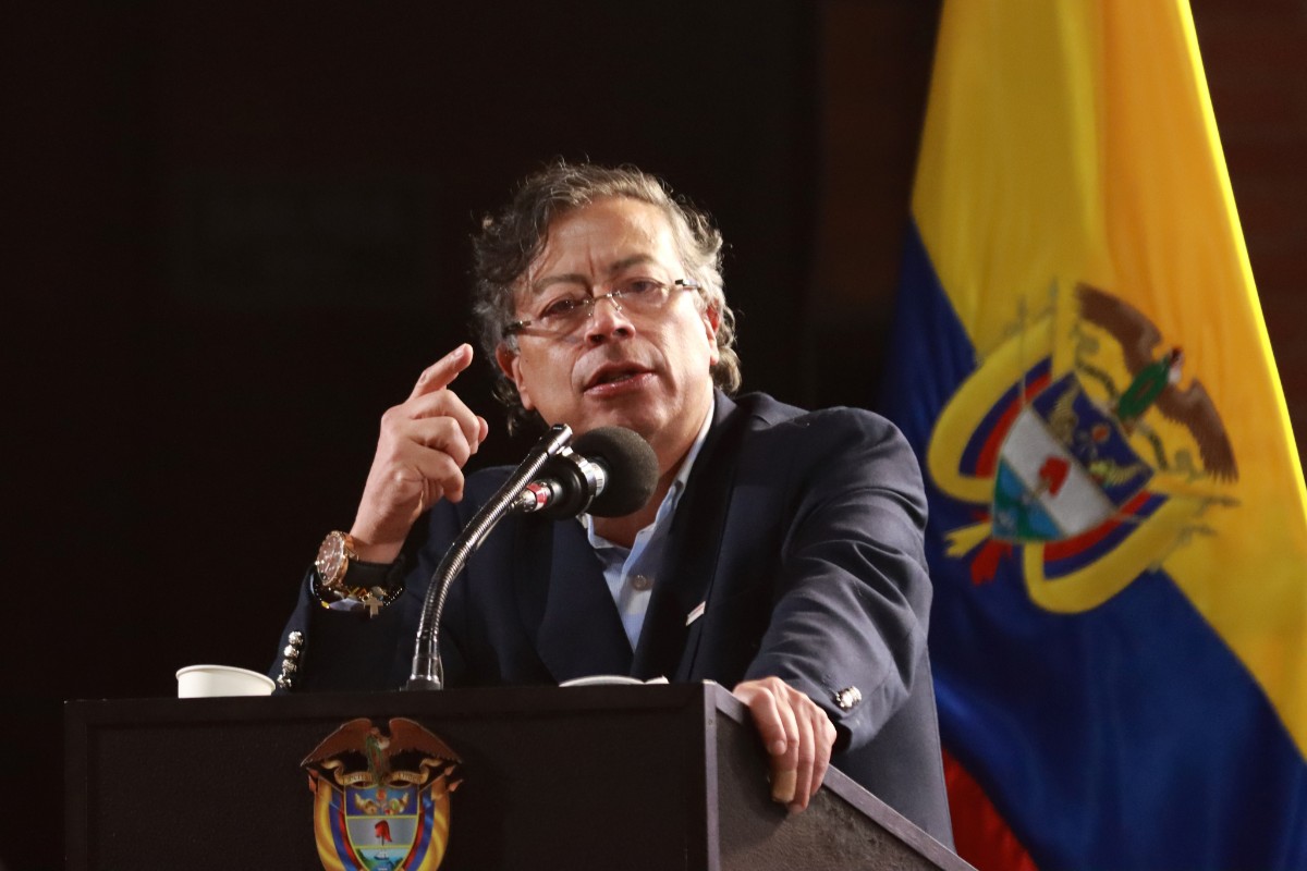 La popularidad de Petro se aproxima a mínimos históricos hacia el final de su mandato: un 61% de los colombianos reprueba su gestión