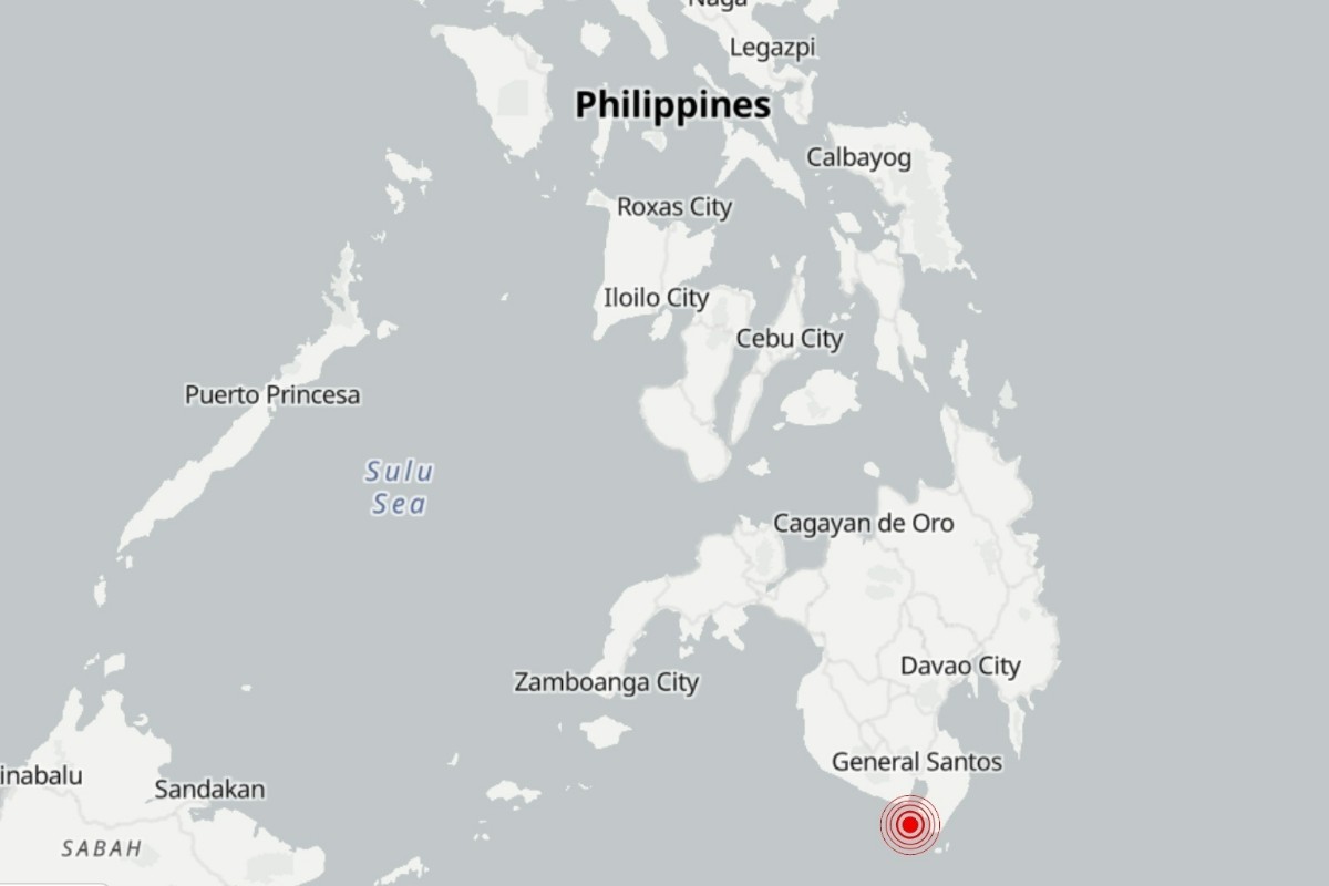 Al menos una treintena de muertos tras un terremoto de magnitud 7,8 en el sur de Filipinas