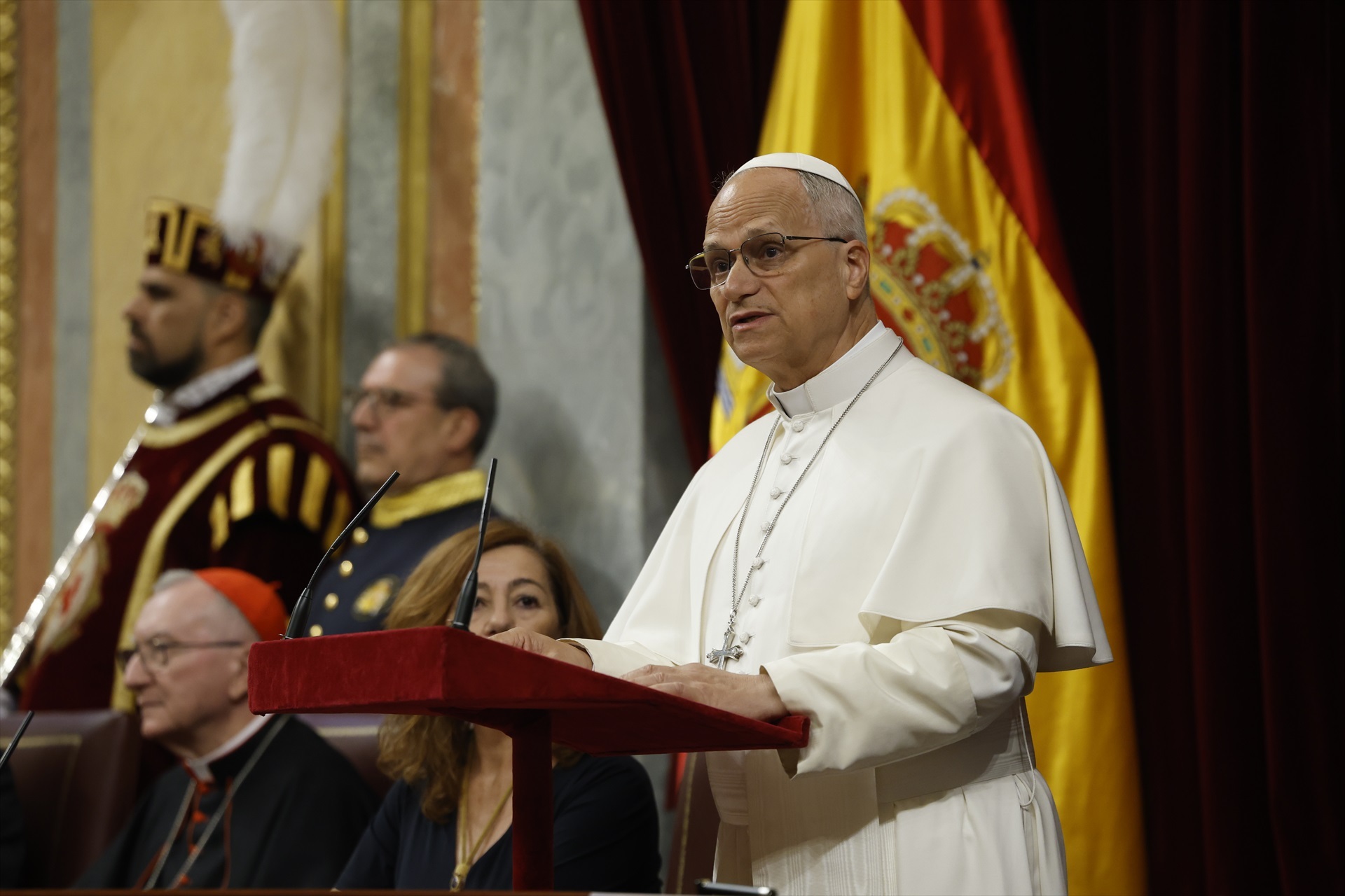 El Papa León XIV condena en el Congreso a las mafias que trafican con inmigrantes ilegales: «Se aprovechan de su desesperación»