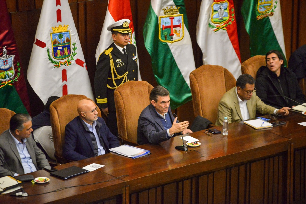 El Gobierno de Bolivia y la principal central obrera del país llegan a un acuerdo para el levantamiento de las protestas