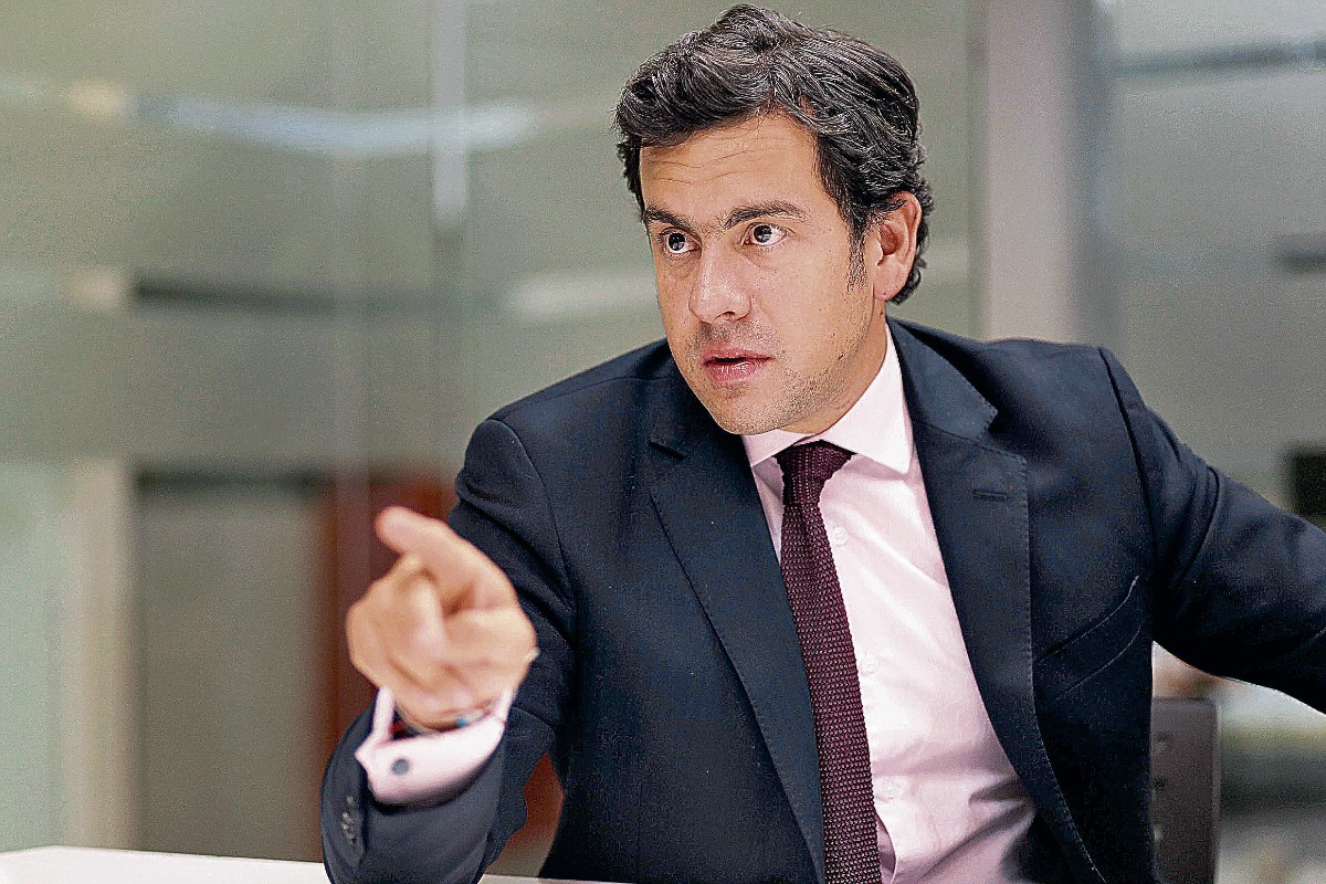 De la Espriella designa al exsenador Rodrigo Lara Restrepo como ministro de Interior de su futuro Gobierno: «Será el zar anticorrupción»