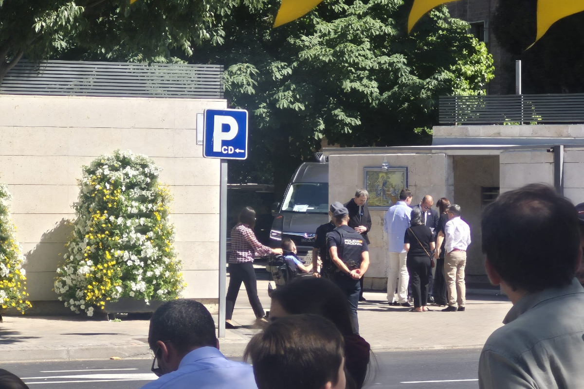 León XIV se reúne en Nunciatura con un grupo de 30 enfermos: «Rezamos mucho por él»