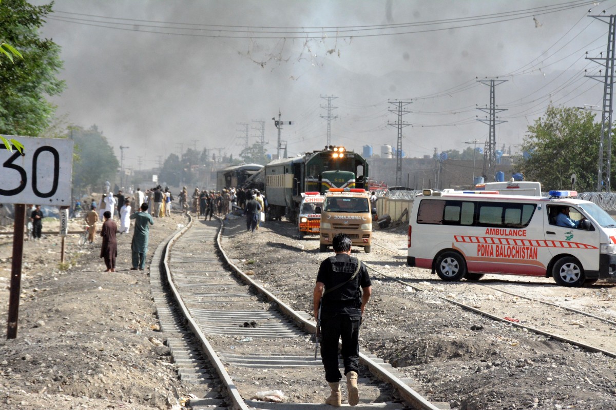 Al menos siete muertos y tres heridos en dos atentados consecutivos de los terroristas talibanes en el oeste de Pakistán