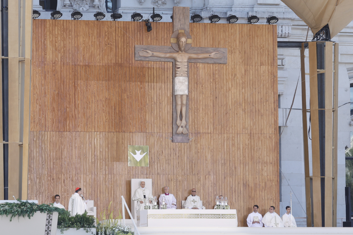 Más de 1,2 millones de personas asisten a la Misa del Corpus Christi presidida por el Papa León XIV en la Plaza de Cibeles de Madrid