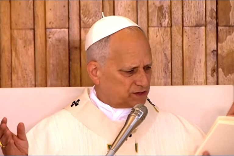 El papa lanza un mensaje de esperanza en la Misa del Corpus en Madrid: «Jesús camina por las calles, en las plazas, Él es el Dios cercano»