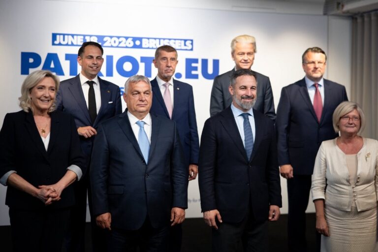 Aliados de VOX en Patriotas denuncian la invasión en Ceuta y cargan contra Pedro Sánchez: «Ha abierto las puertas de Europa a todos los peligros»