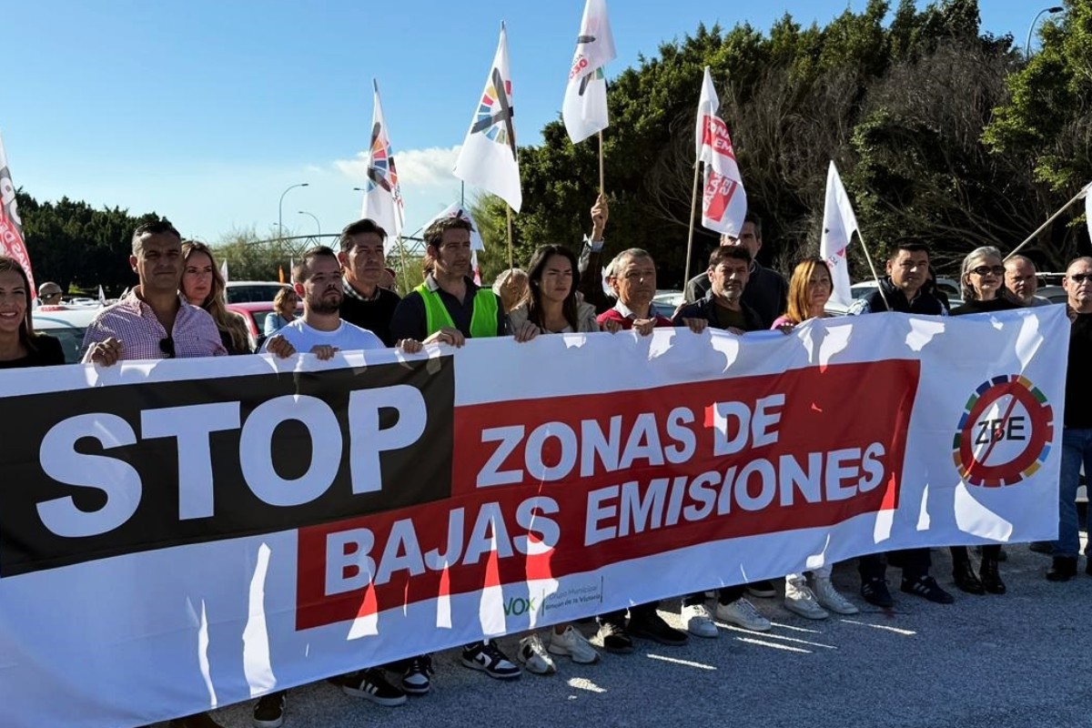 VOX logra tumbar la Zona de Bajas Emisiones de Málaga: «Acabamos con una imposición del PP para saquear a los malagueños»