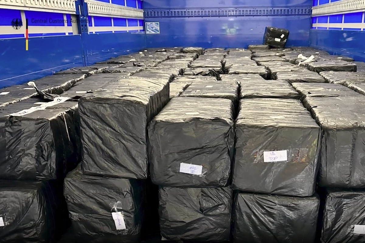 Dos detenidos al intervenir un contenedor con ocho toneladas de cocaína en Alemania con destino España